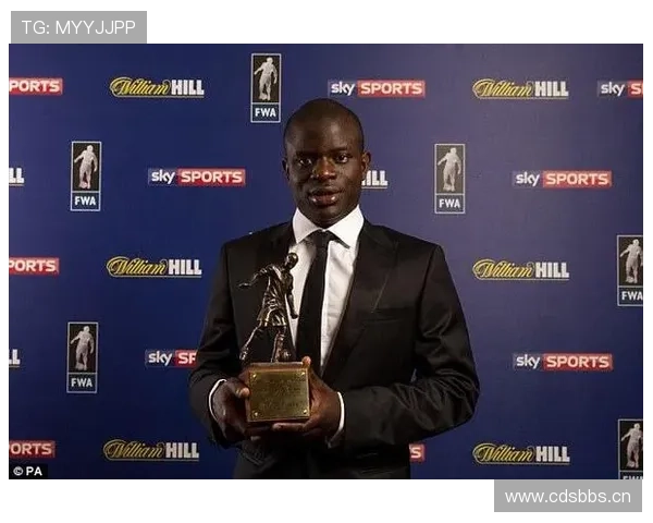 坎特欧冠夺冠赛季的中场核心作用解析 坎特欧冠夺冠赛季的中场核心作用解析