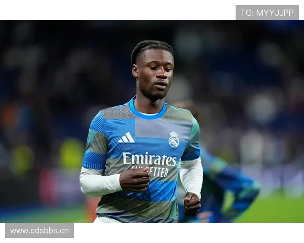 爱德华多·卡马文加本赛季表现稳健,中场竞争力持续提升 爱德华多·卡马文加本赛季表现稳健,中场竞争力持续提升