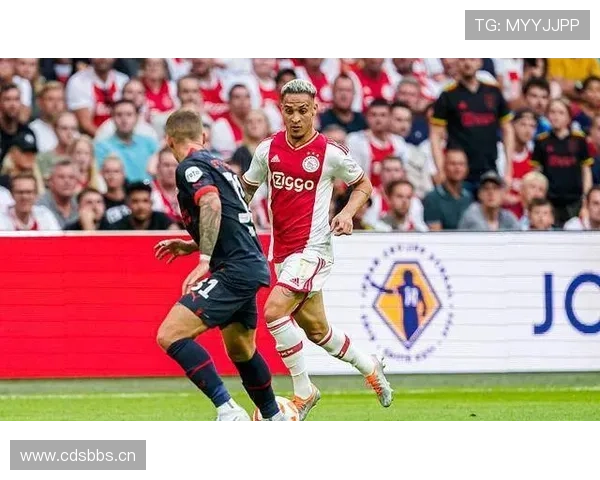 拉菲尼亚：边路突破与推进的稳定输出解析