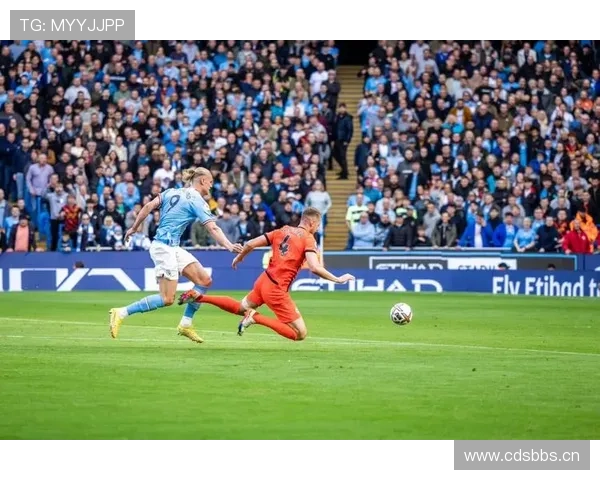 哈兰德昨晚又吃那么贵的牛排，这年头球星过生日都不带低调的么？