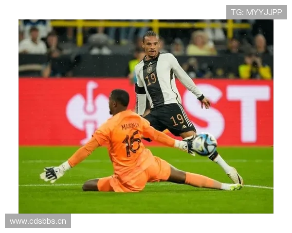 格列兹曼与萨内战术角色分化：前插频率更集中，球权依赖度显著偏移