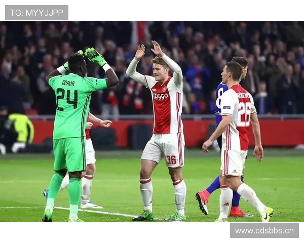 阿贾克斯欧战竞争力逐步恢复，关键战表现仍待检验，稳定性面临考验